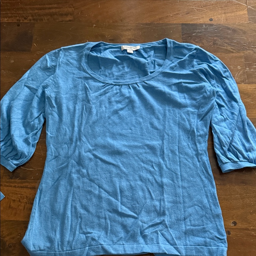 Women's Blue Top
